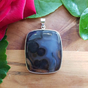 Agate Rectangular Pendant in Sterling Silver