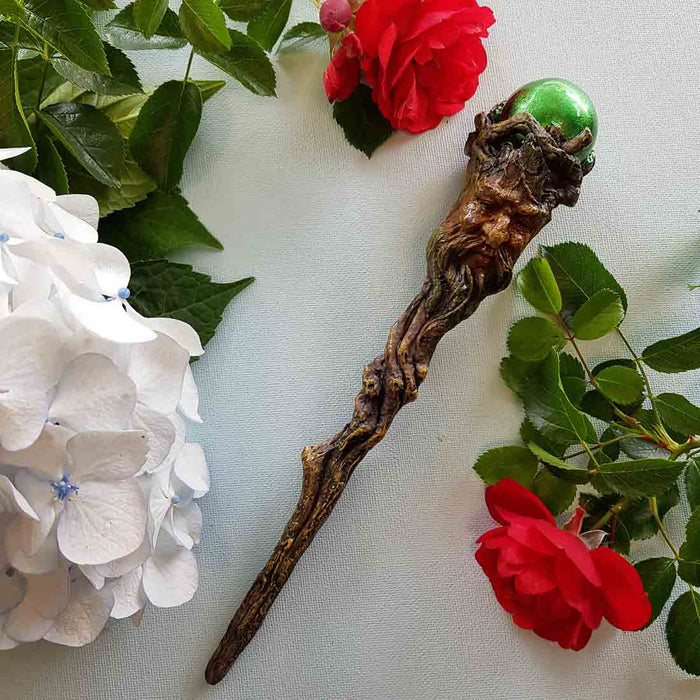 Oak King Magic Wand (approx. 23x4.5cm)