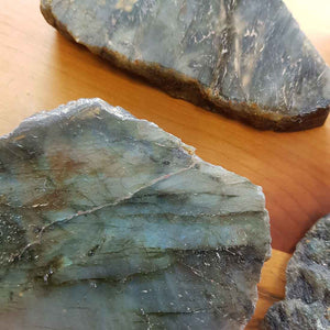 Labradorite Partially Polished Slab (assorted. approx. 5-10.5x3.6-5.6x1.5-3.1cm)