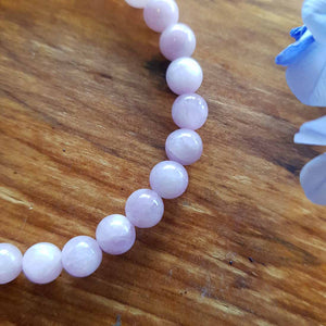 Kunzite Bracelet. (assorted. approx. 7mm round beads)