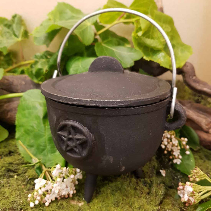 Incense Cauldron with Pentacle. (cast iron approx. 12x14x14cm)