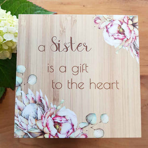 A Sister is a Gift to the Heart Trinket Box. (approx. 8x12x12cm)