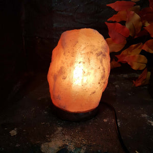 Himalayan Salt Lamp. (assorted. approx. 1-2 kilos)
