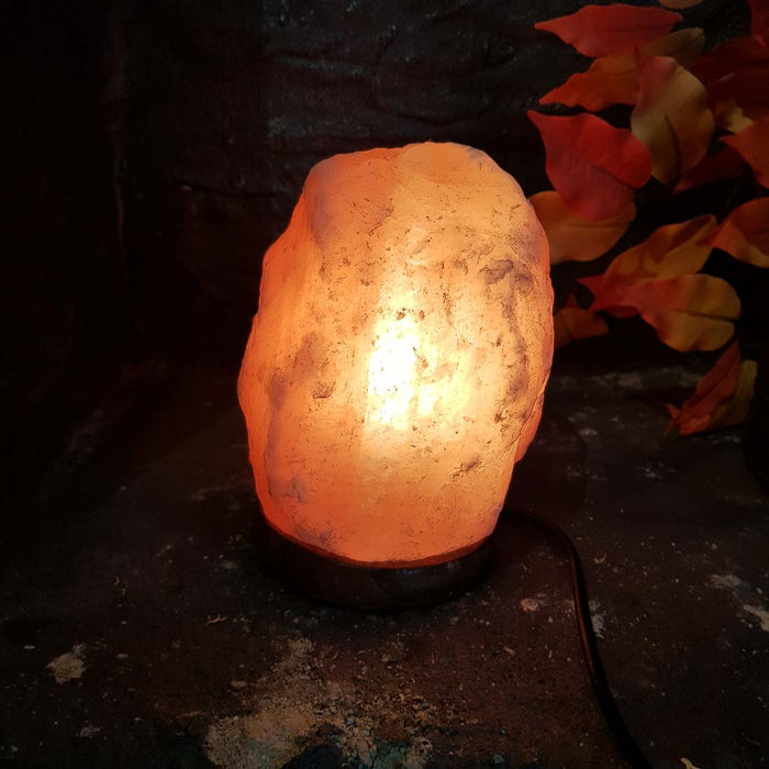Himalayan Salt Lamp (assorted. approx. 1-2 kilos)