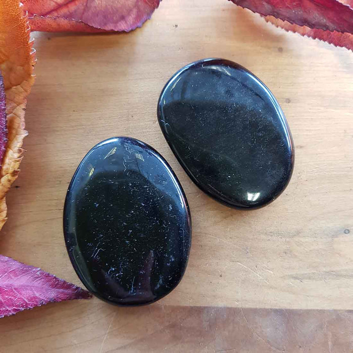 Black Obsidian Flat Stone (assorted. approx. 3.5-4.3x3-3.5cm)
