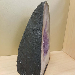 Amethyst Geode. (approx. 27x18x13cm)