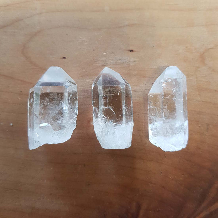 Clear Quartz Natural Point (assorted. approx. 1.5-5x0.7-2.3cm))