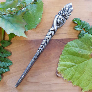 Sorcerer's Wand with Elfin Face. (approx 24cm long)