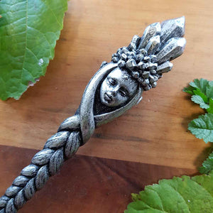 Sorcerer's Wand with Elfin Face. (approx 24cm long)