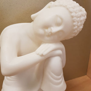 White Resting Buddha (approx 26x12x12cm)