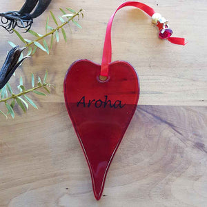 Red Aroha Glass Heart. (approx. 13x7cm)