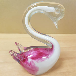 Pink & White Glass Swan (approx. 12x9x5cm)