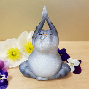 Wacky Grey Cat in Seated Mountain Pose (approx. 13x11x7cm)