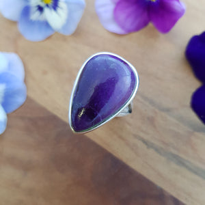 Sugilite Ring. (sterling silver)