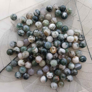 Green Tree Agate Bead (assorted. round. approx. 8mm)