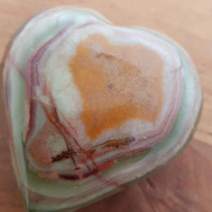 Marble Onyx aka Banded Calcite Heart (assorted. approx. 9x8x4cm)