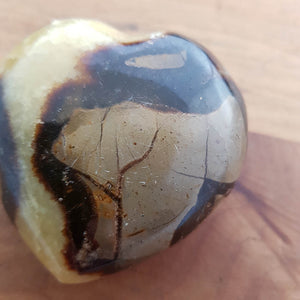 Septarian Heart (approx. 6x6x3cm)