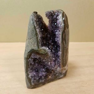 Amethyst Geode (approx. 9.5x6.5x5cm)