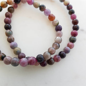 Tourmaline Mix Bracelet (assorted. approx. 6mm round beads)