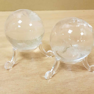 Clear Quartz Sphere (assorted. approx. 4cm)