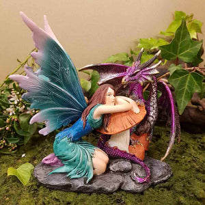 Fairy & Dragon on Mushroom (approx. 16.5x17x9.5cm)