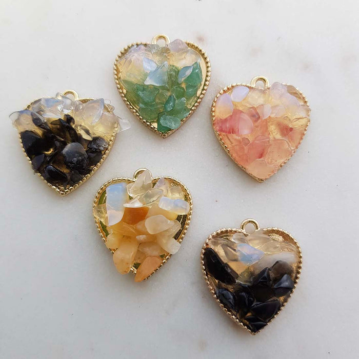 Crystal Chip Heart Pendant (assorted. set in gold look metal)