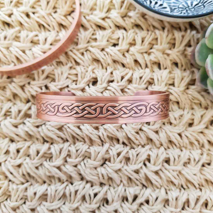 Celtic Knot Copper Bracelet with Magnets (approx. 1.2cm wide)