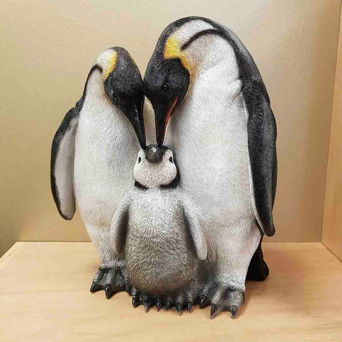 Penguin Family (approx. 30x25x14cm)