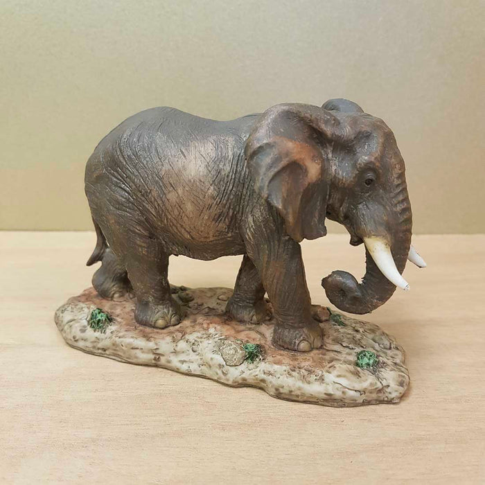 African Elephant (approx. 9x14cm)