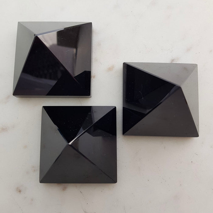 Black Obsidian Pyramid (assorted. approx. 4-5x5x5ish cm)