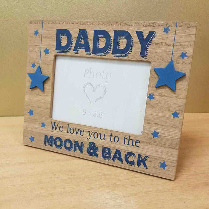Daddy We Love You Photo Frame (approx 16x19.5cm)