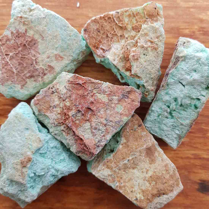 Chrysoprase Rough Rock (assorted. approx. 2.8-5.4x2.4-5.5cm)