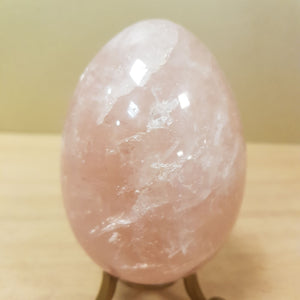 Rose Quartz Egg (approx. 8.5x6cm)