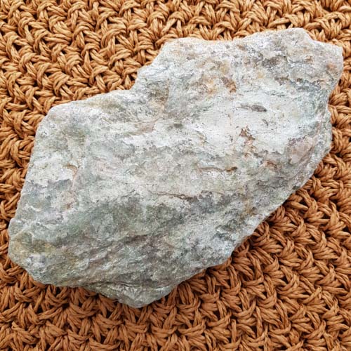 Fuschite Rough Rock with Kyanite (approx. 19x12x3cm)