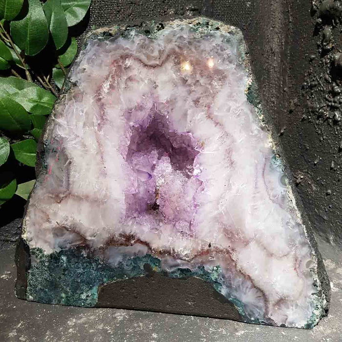 Amethyst Geode from Brazil (approx. 22x26x10cm)