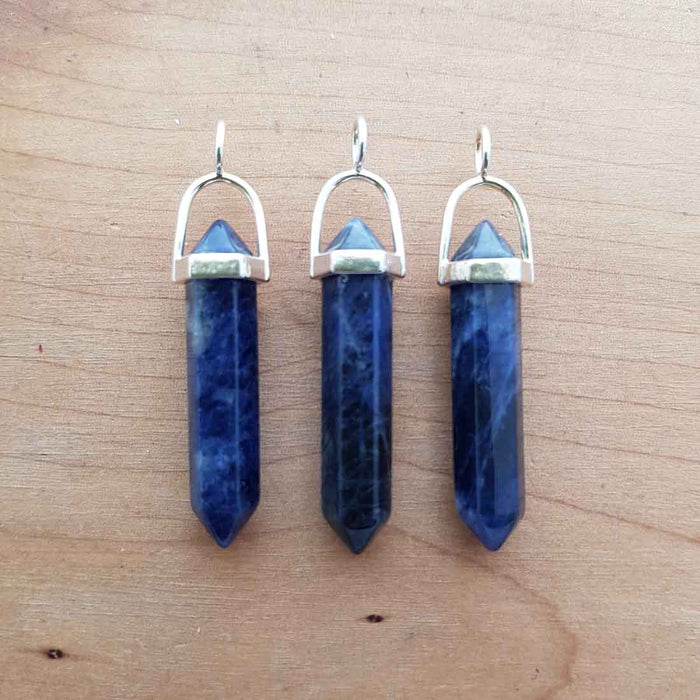 Sodalite Point Pendant (assorted. silver metal)