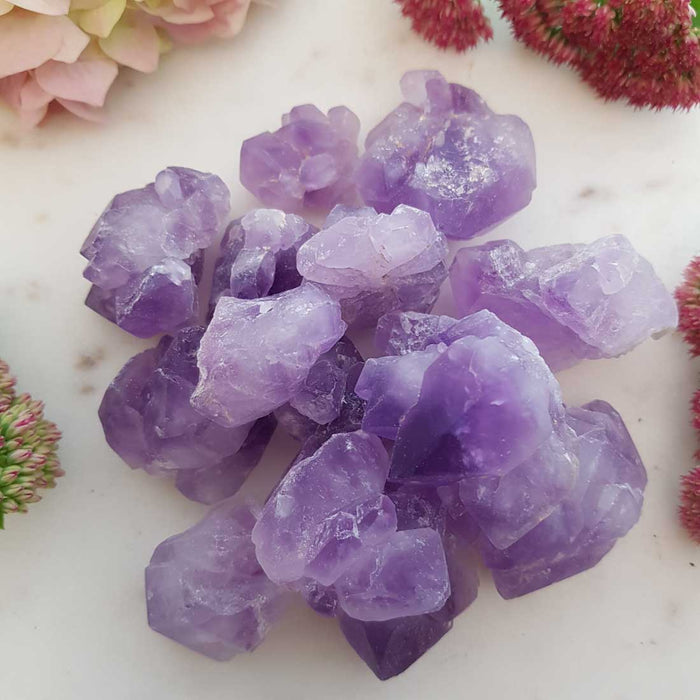 Amethyst Natural Point (assorted & soft colour. approx. 1.5-23.4x1.4-2.5cm)