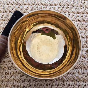 Hand Beaten Singing Bowl (approx. 13.5cm Diameter)