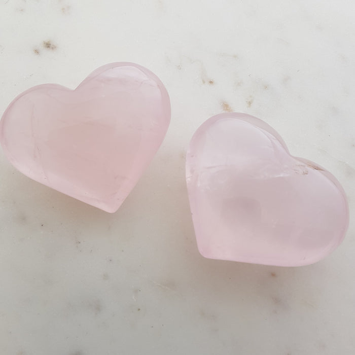 Rose Quartz Heart (assorted. approx. 5.5x6.5x2.5cm)