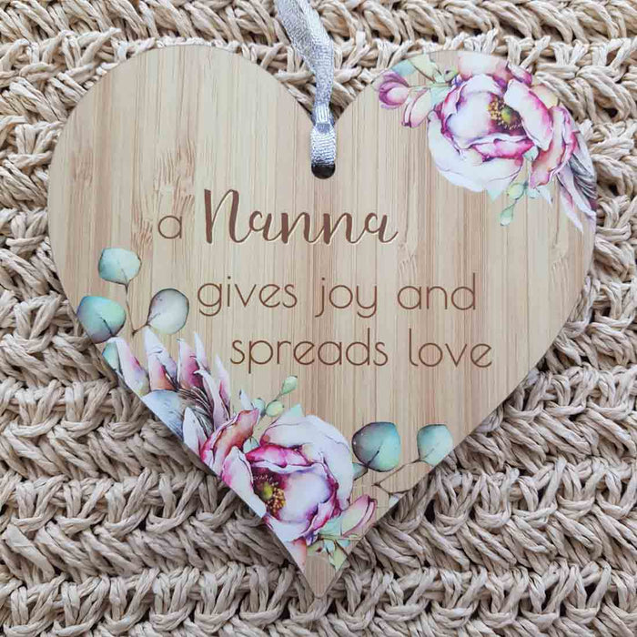 Nanna Gives Joy and Spreads Love Heart Wall Plaque (approx. 15x15cm)