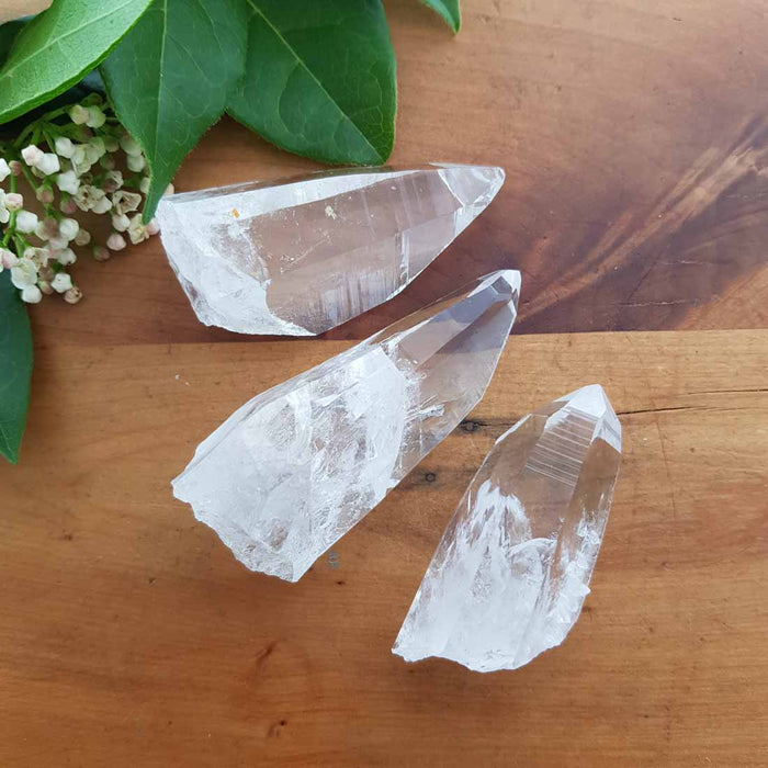 Columbian Lemurian Quartz Natural Point (assorted. extremely pure vibration. approx. 5-8x2-3cm)