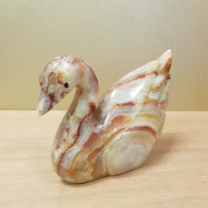 Banded Calcite aka Marble Onyx Swan (assorted. approx. 10x13x4.5cm)