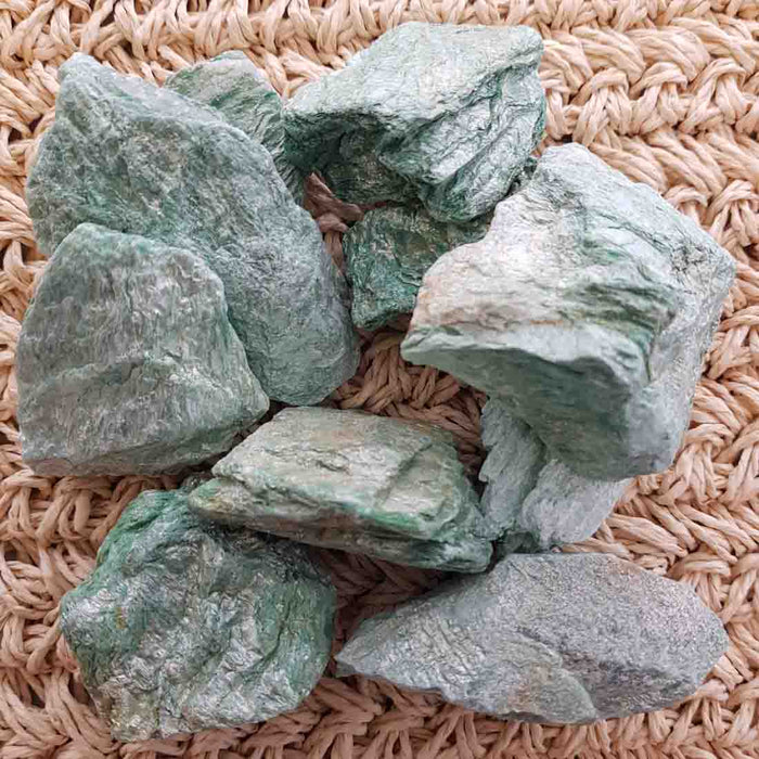 Fuschite Rough Rock (assorted. approx. 4.5-8.3x3-5.6cm)