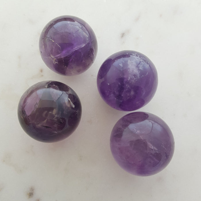 Amethyst Sphere (assorted. approx. 2.9-3.3cm diameter)