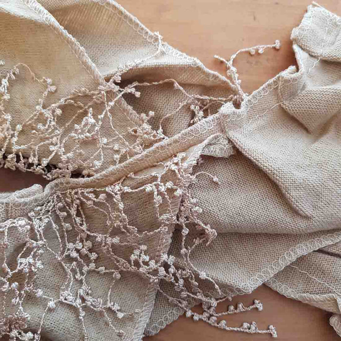 Taupe Scarf with Cascading Lace Trim (approx. 20x190cm)