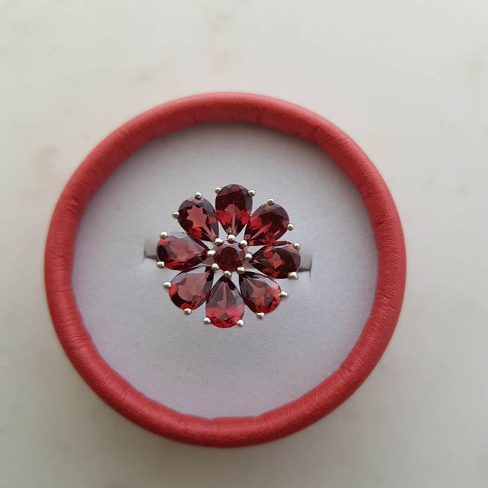 Garnet Flower Ring (sterling silver)