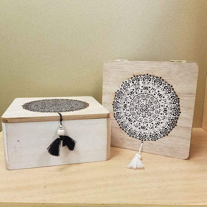 Mandala Box with Tassle 2 assorted (approx. 16x16x8cm)