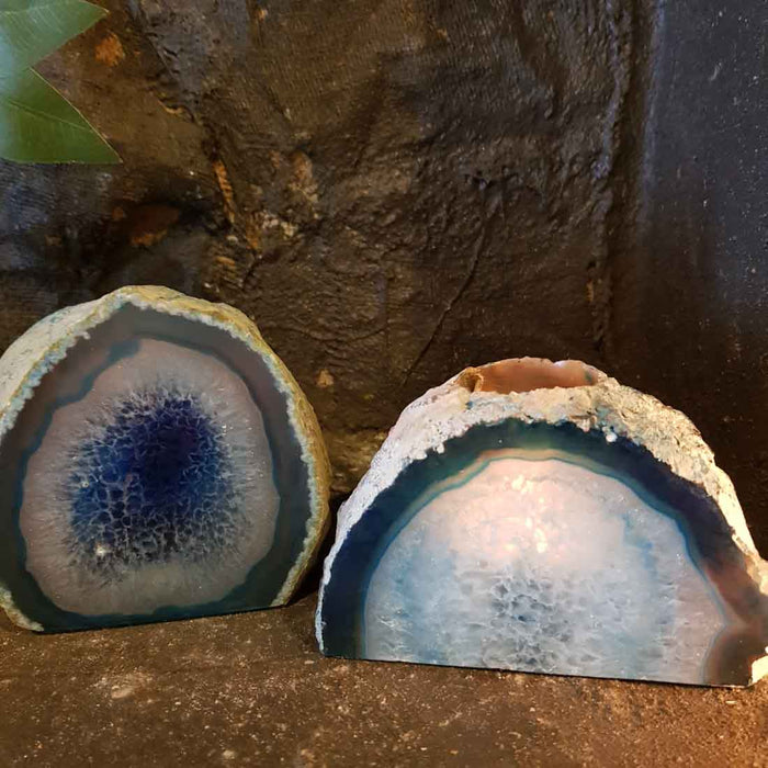 Blue Dyed Agate Candle Holder (assorted. approx. 8.5-9.3x9-10.5x7.5-8.8cm)