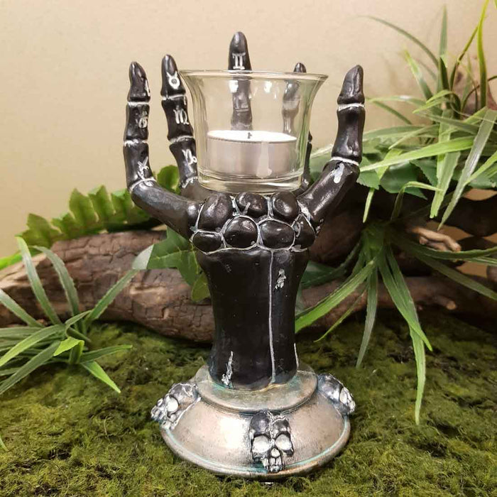 Black Skeleton Hand Candle Holder (approx. 11x10x18cm)
