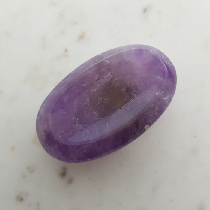 Amethyst Worry Stone (large. assorted. approx. 7.4x4.5x2.5cm)